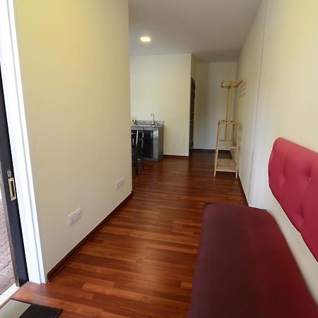 Vista Residence Yangon Bagian luar foto