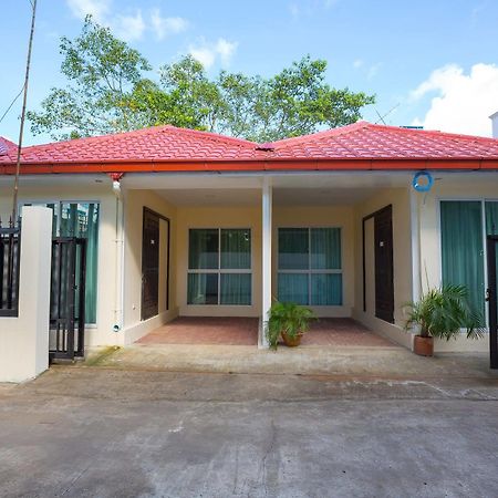Vista Residence Yangon Bagian luar foto