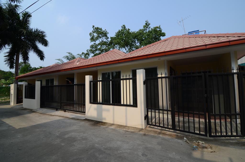 Vista Residence Yangon Bagian luar foto