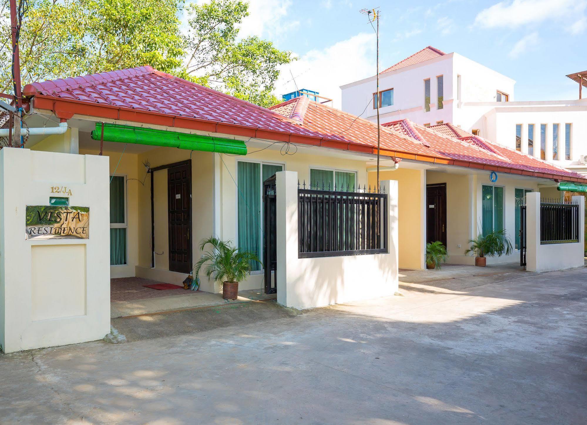 Vista Residence Yangon Bagian luar foto